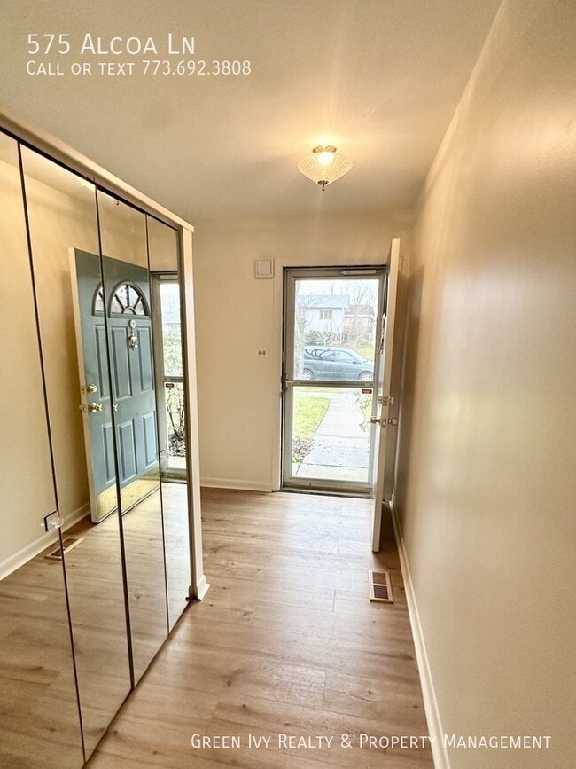 Foto del edificio - 575 Alcoa Ln