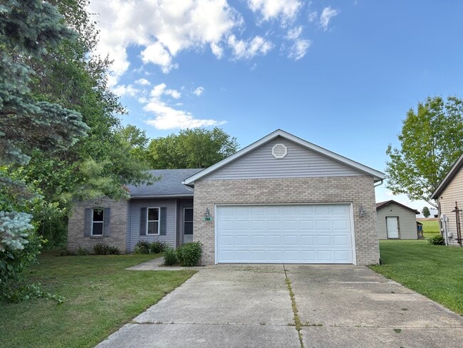 Building Photo - 753 Forest Green Dr