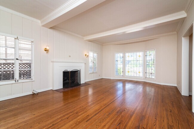 Building Photo - 10474 Eastborne Ave