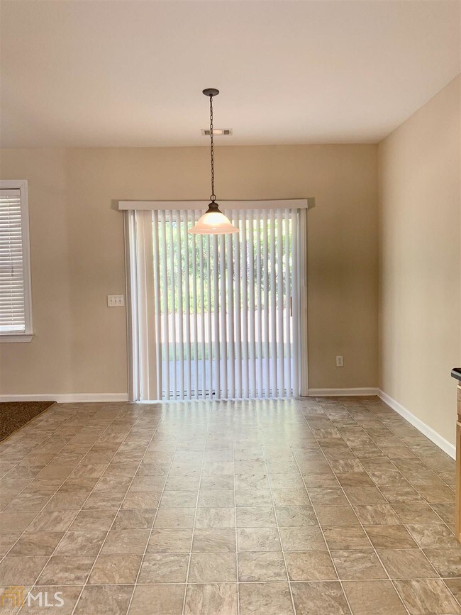 Building Photo - 2713 Sandalwood Cir