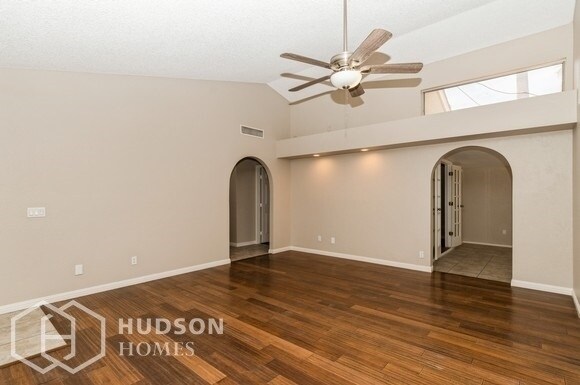 Foto del edificio - NOW AVAILABLE! - 3902 W Denver St, Chandle...