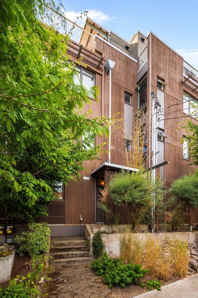 Photo - 3661 Whitman Ave N Townhome