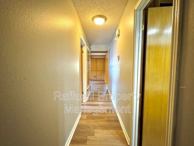 Foto del edificio - 315 Brookwood Dr