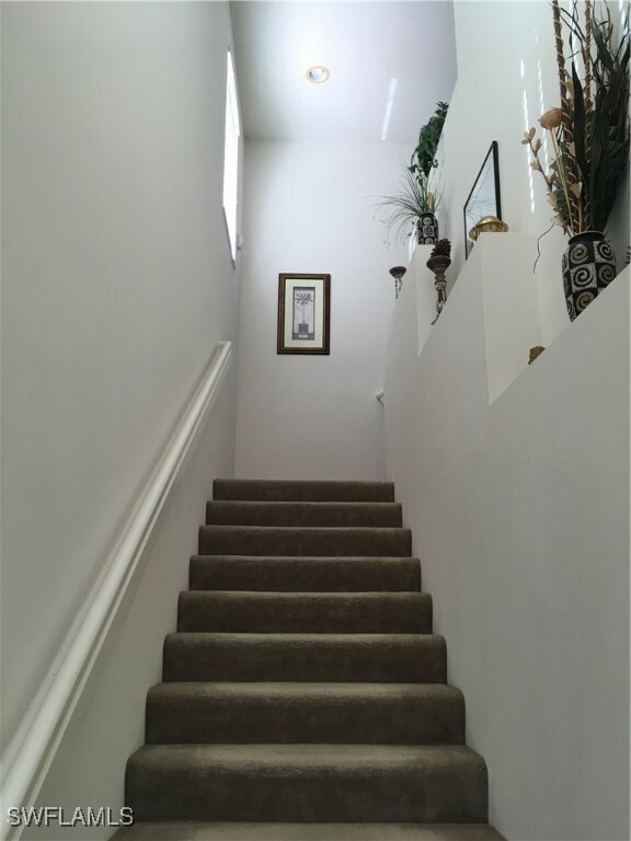 Foto principal - 500 Robin Hood Cir