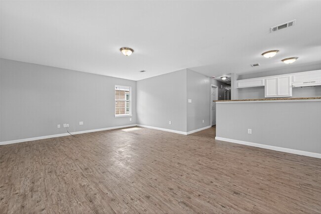 Building Photo - 7511 Dyer St