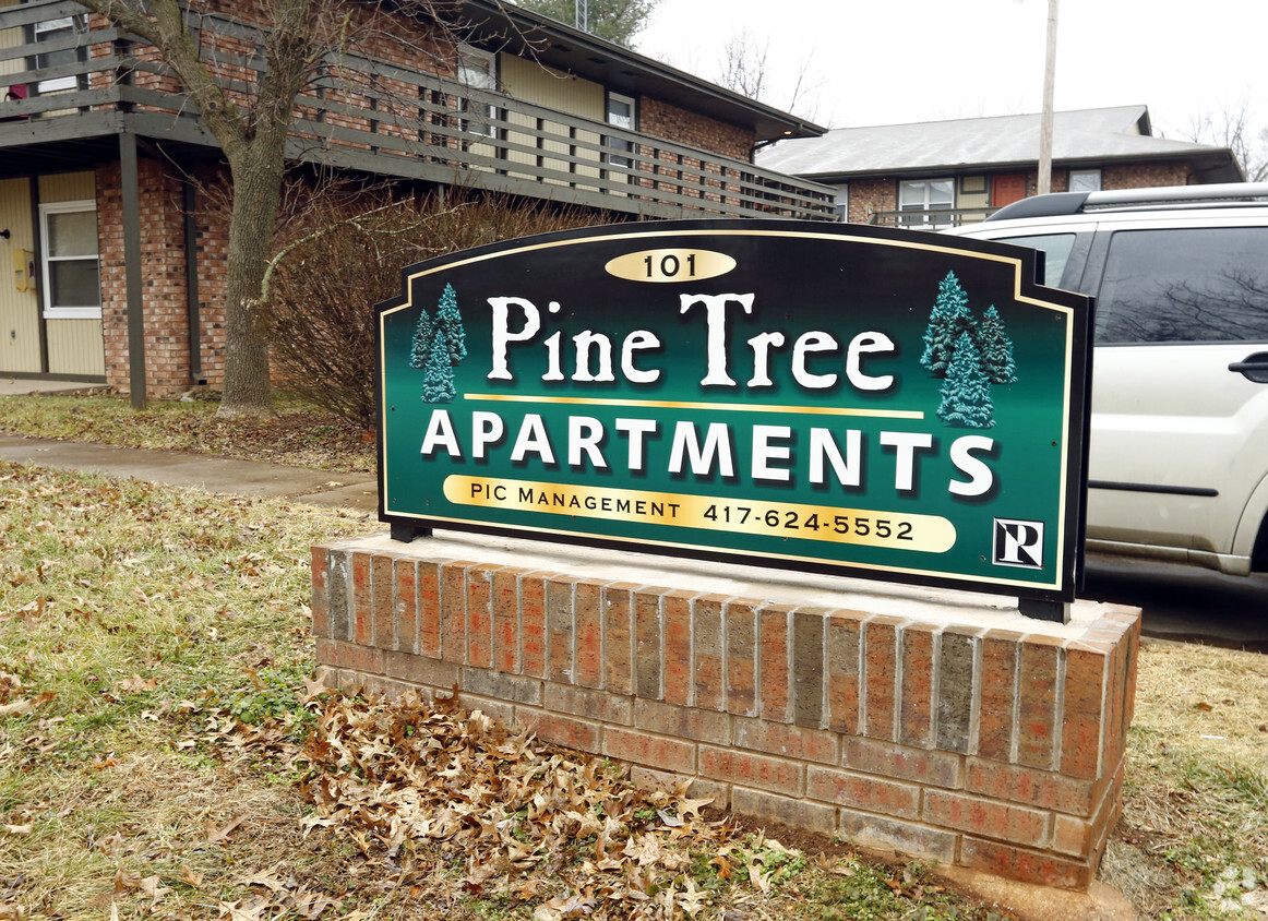 Foto del edificio - Pine Tree Apartments