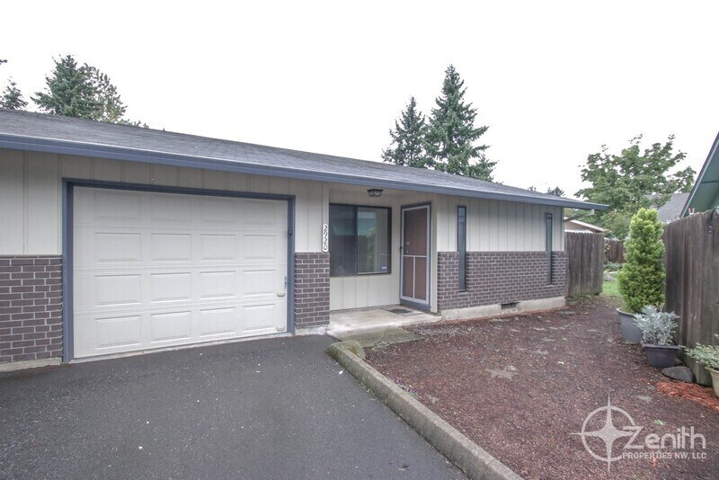 Foto principal - 2920 NE 86th Ave