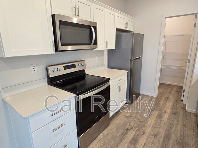 Foto del edificio - 10526 Duckhook Rd