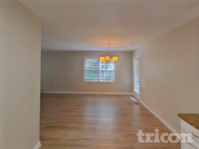 Building Photo - 120 Elberta Dr