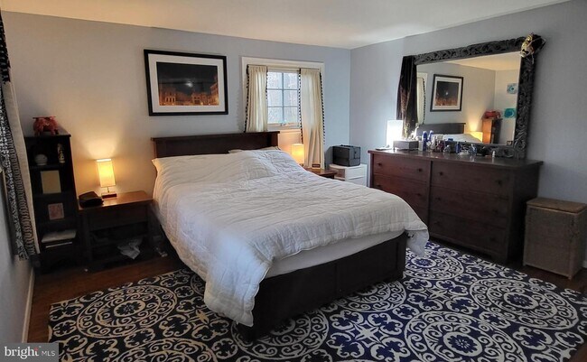 Foto del edificio - 1235 Hunt Club Ln