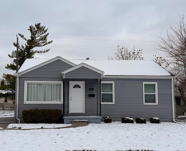 Foto del edificio - 541 E Bennett Ave