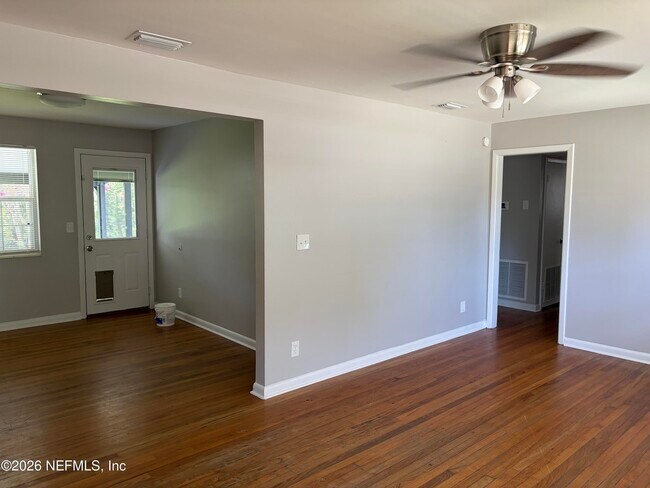 Building Photo - 5250 Santa Monica Blvd S