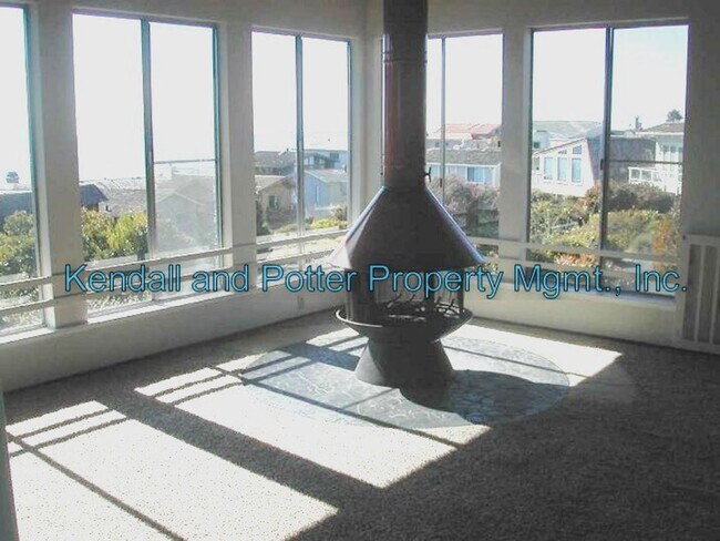 Foto del edificio - Great 3 Bedroom La Selva Beach House With ...