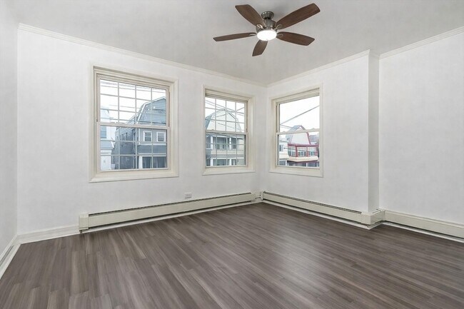 Foto del edificio - 304 Fulton Ave