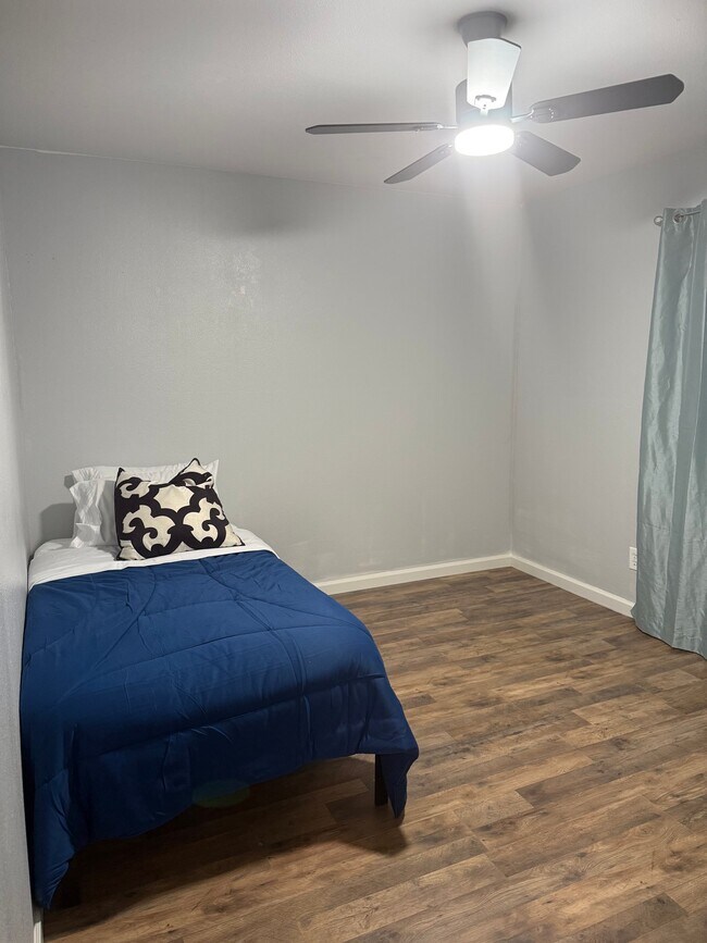 Foto del edificio - 774 Elk Hills Dr