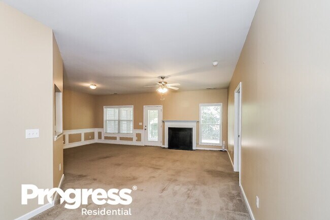 Building Photo - 145 Mercer Ln