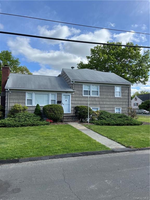 Primary Photo - 40 Holland St