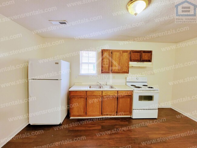 Foto del edificio - 844 Bybee Branch Rd