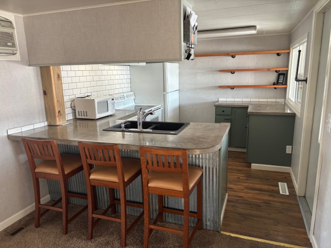 Building Photo - 440 Ronda Rd