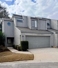 Building Photo - 536 Pelican Key