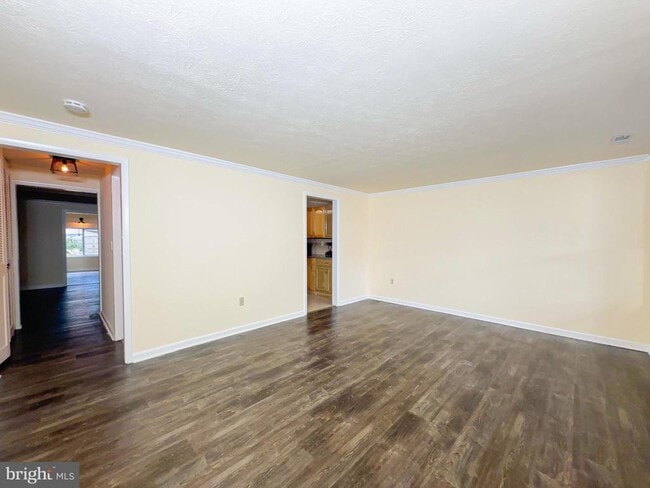 Building Photo - 673 Quail Dr