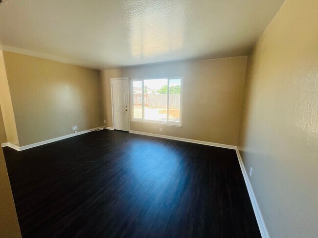 Foto del edificio - 8893 Kelsey Dr