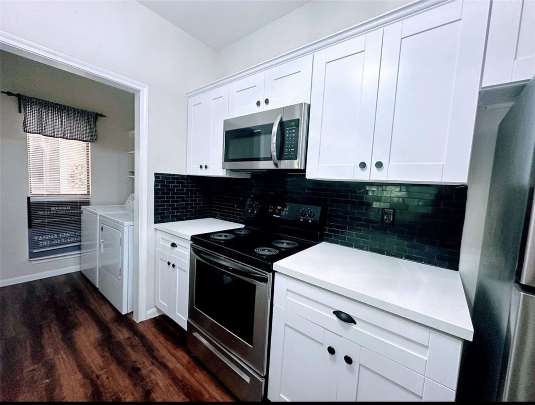 Foto del edificio - 3500 Tangle Brush Dr