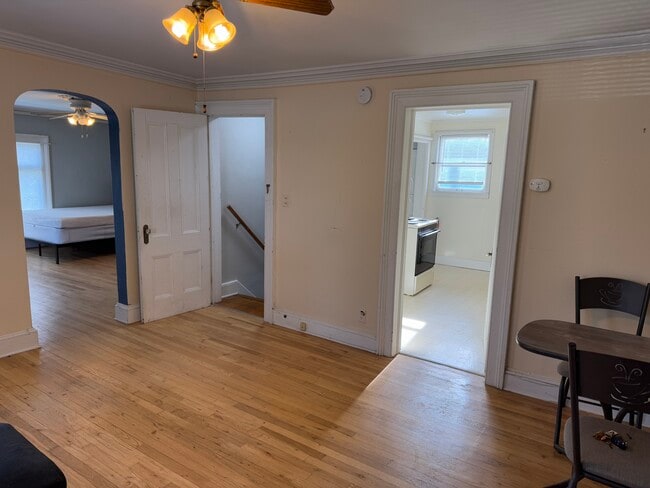 Building Photo - 43 Leroy St