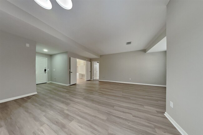 Foto del edificio - 9310 Wandsworth Dr