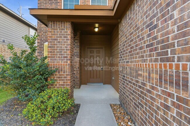 Foto del edificio - 7530 Foxwaithe Ln