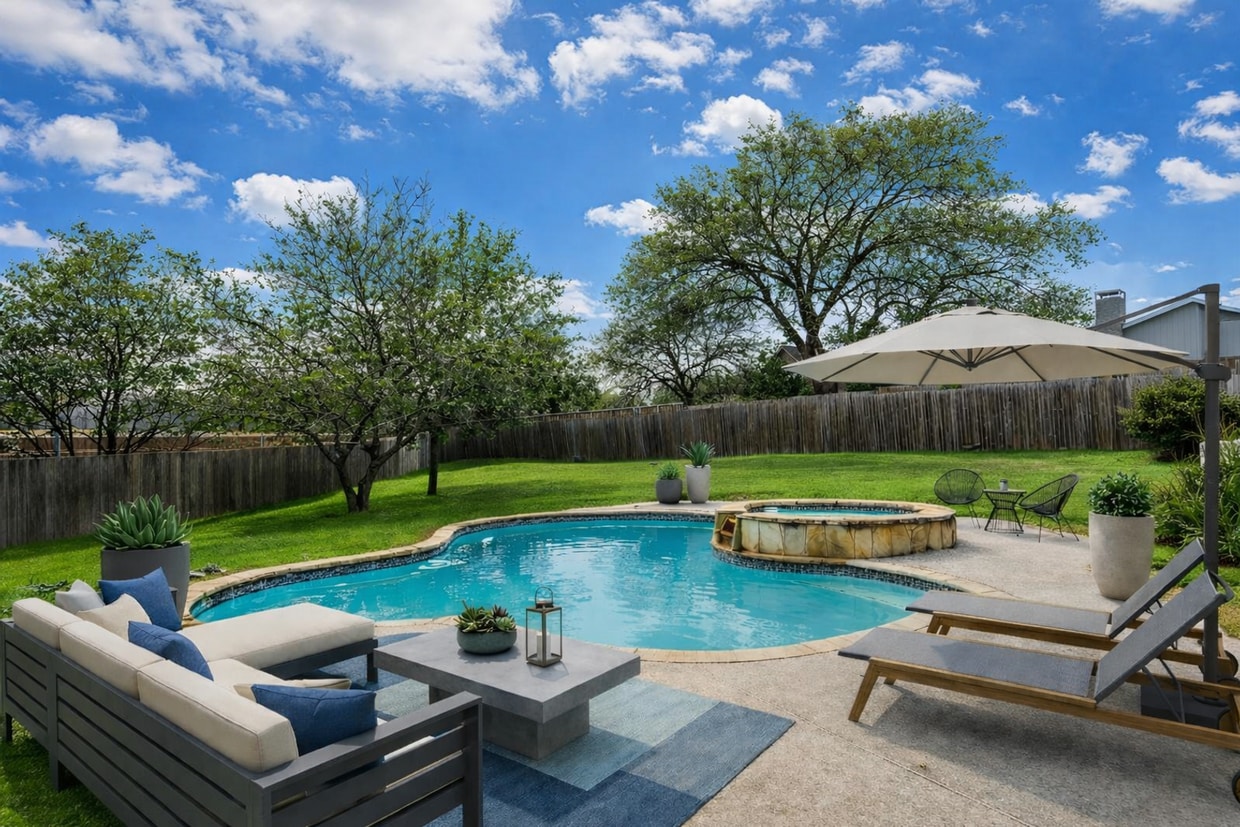 4 Bedrooms | 2 Bathrooms | 2-Car Garage | Pool | Park-Front Living - 4 Bedrooms | 2 Bathrooms | 2-Car Garage | Pool | Park-Front Living