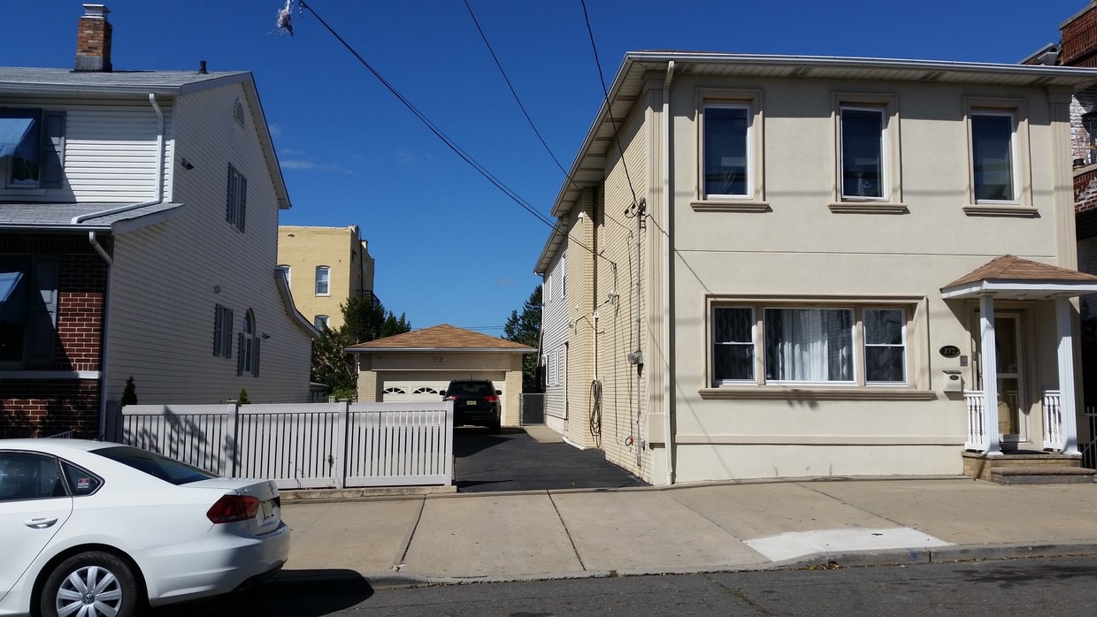 Building Photo - 273 Harrison Ave