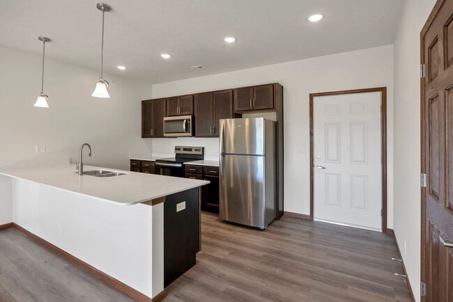 Building Photo - Wilderness Hills South Apartments