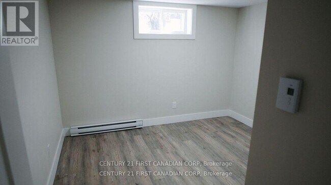 Photo du bâtiment - 1072 Jalna Blvd