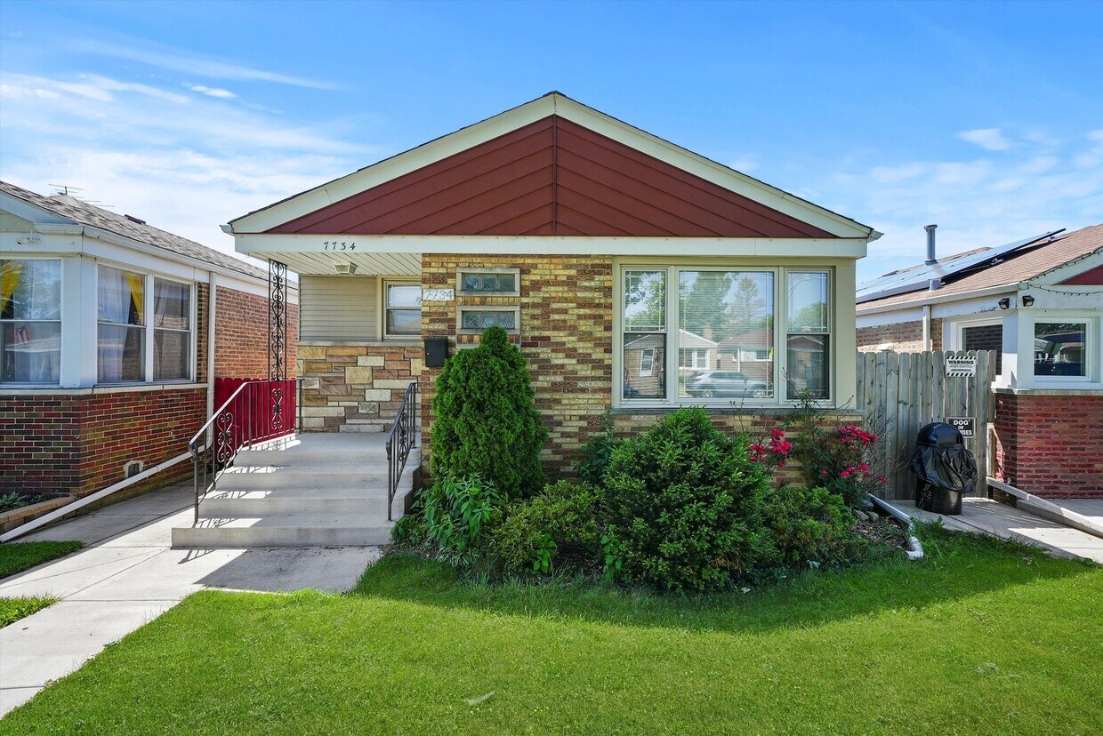 Primary Photo - 7734 S Spaulding Ave