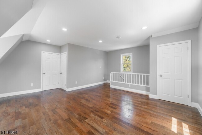 Building Photo - 155 Tichenor Ave