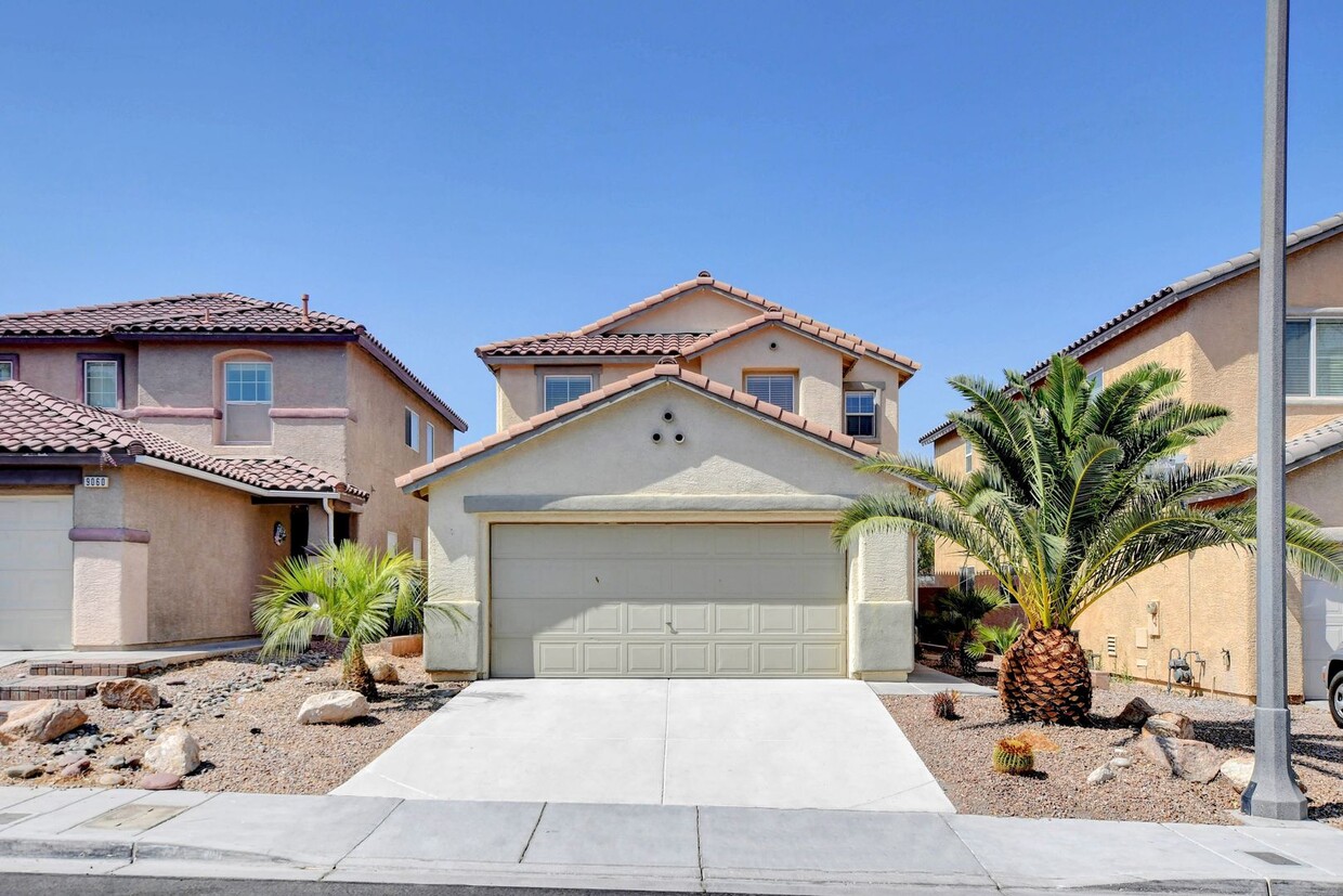 Primary Photo - 4 Bedroom with Pool in Centennial Hills CO...