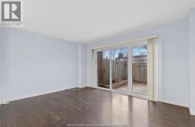 Building Photo - 6432 Thornberry Crescent