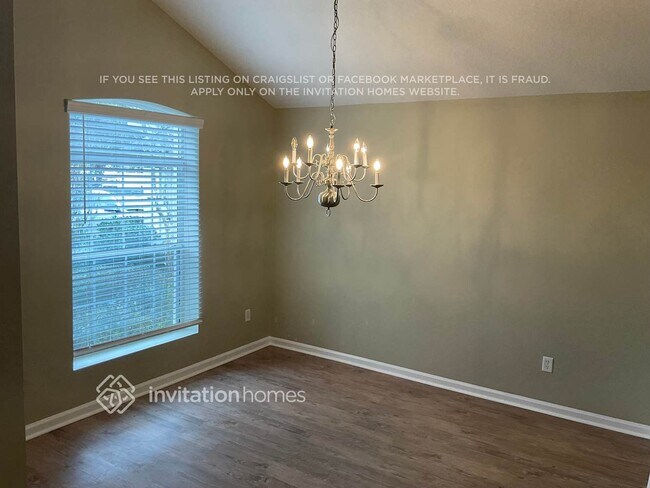 Foto del edificio - 545 Juniper Spring Ct