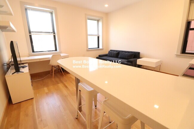 Foto del edificio - 115 Mt Auburn St