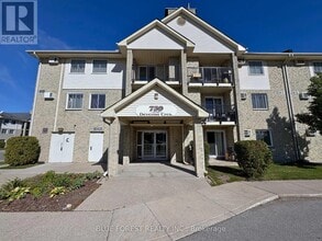 Building Photo - 739-739 Deveron Crescent