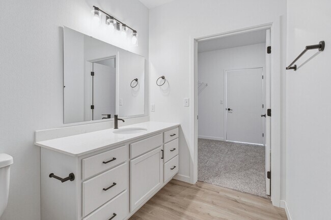 Foto del edificio - 2465 62nd Ave S