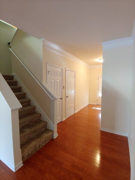 Foto del edificio - Stunning 3 Bedroom Townhome in Tucker!
