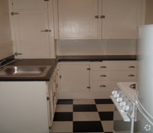 Kitchen - John Alden Apartments