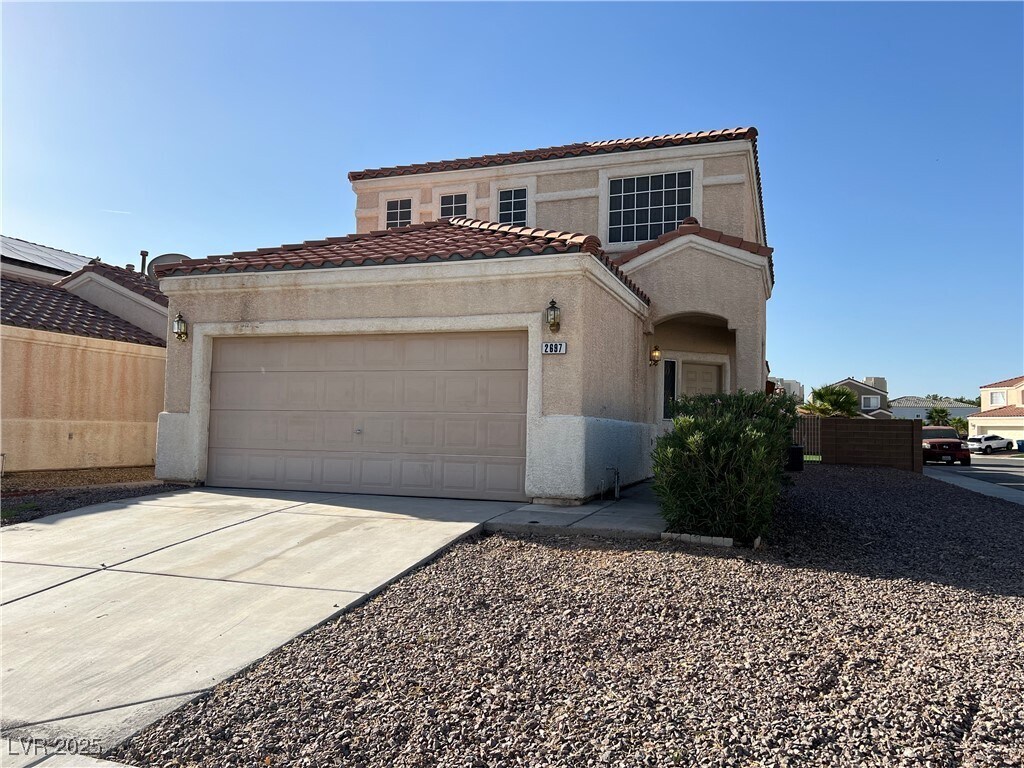 Foto principal - 2697 Hillgrass Rd