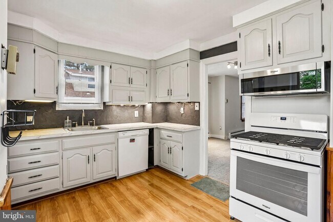 Foto del edificio - 325 Cottage Ave
