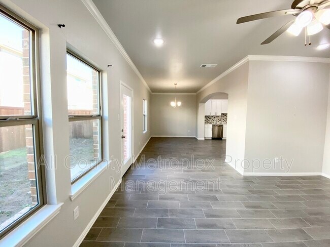 Building Photo - 4723 Amal Saleh Dr