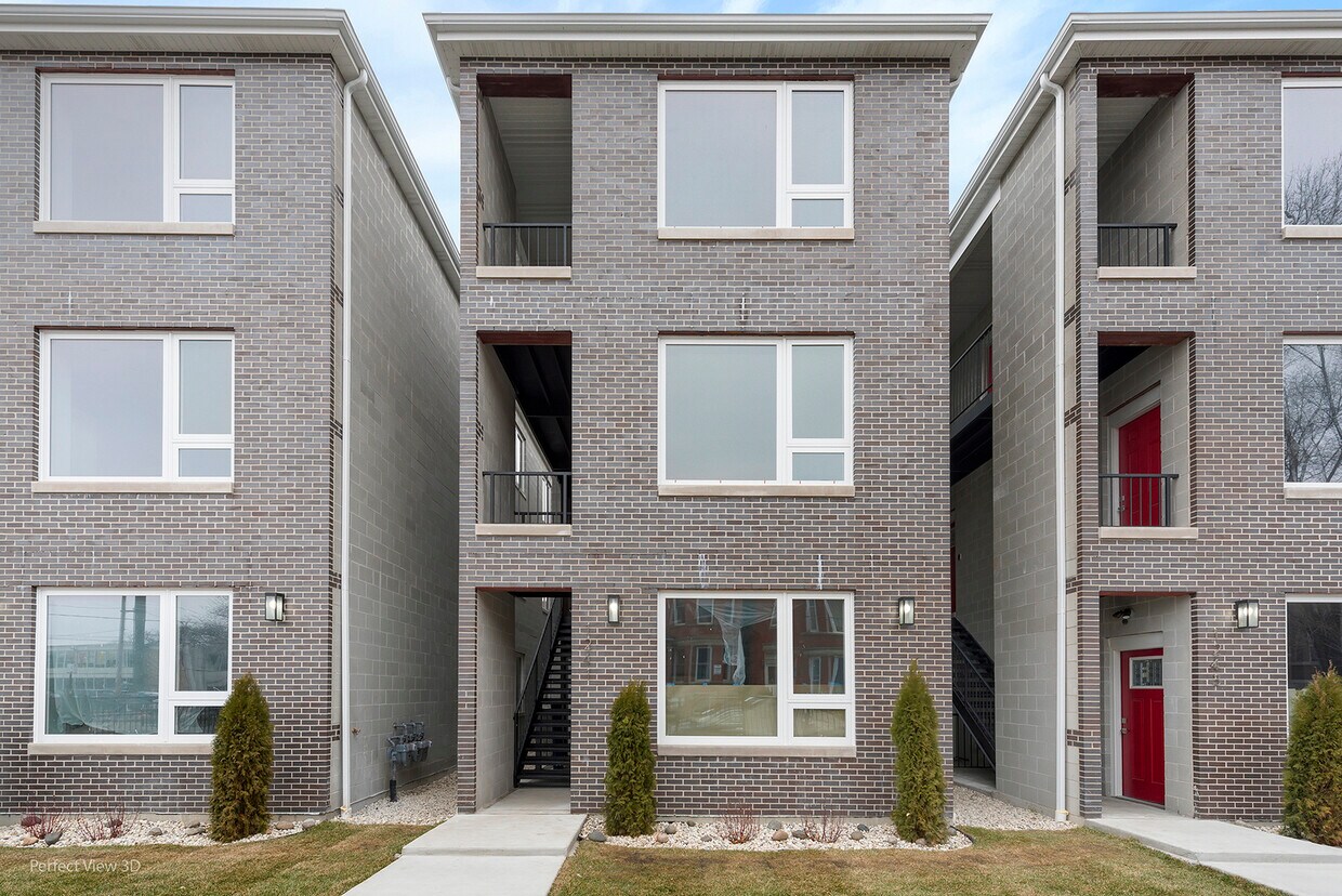Primary Photo - 1241 S Fairfield Ave