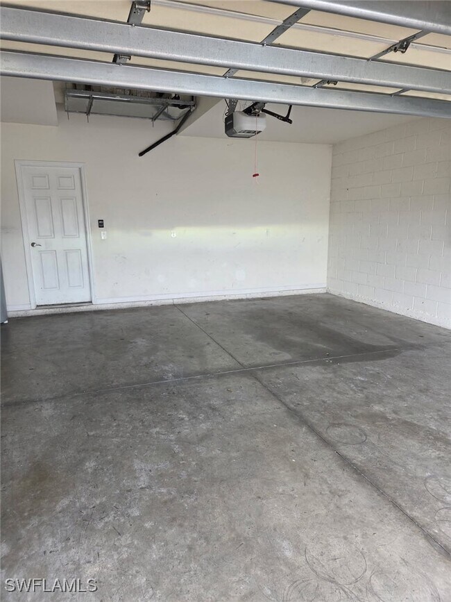 Foto del edificio - 19575 Galleon Point Dr