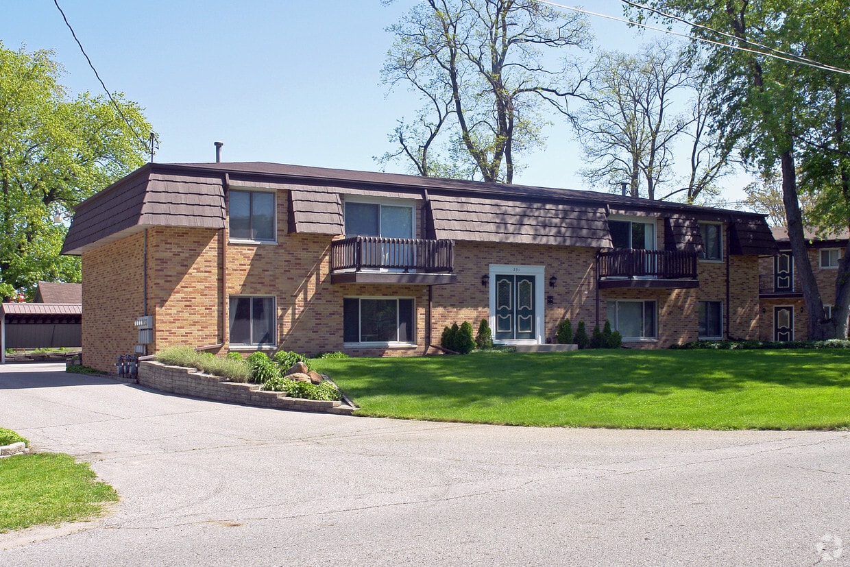 428 Butternut Dr, Holland, MI 49424 Apartments in Holland, MI
